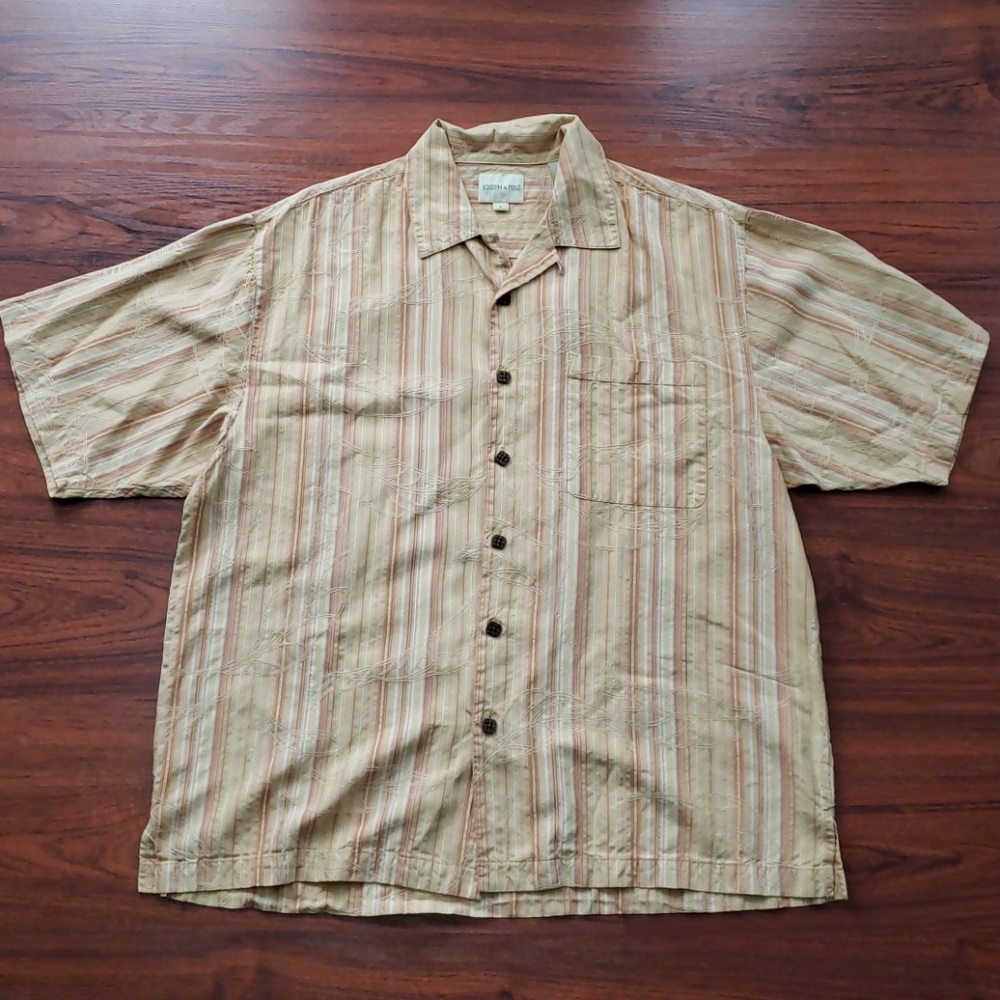 Men's silk Joseph and Feiss short sleeve top, size L